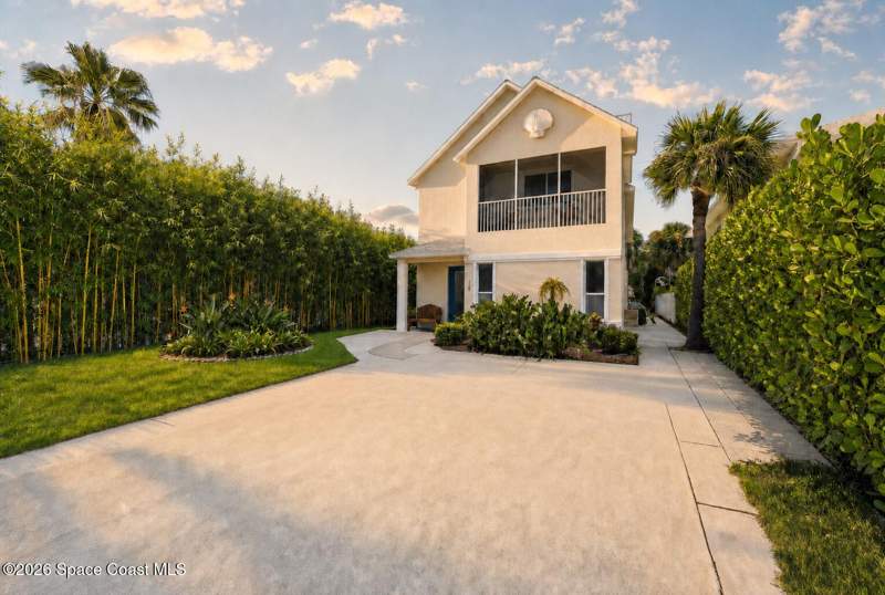 5 bedroom Single Family Residence at 318 Harding Avenue, Avon By The Sea, Cocoa Beach — photo 4