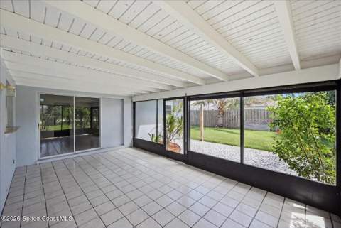 207 S Palm Avenue, Indialantic FL - photo 7 of 34