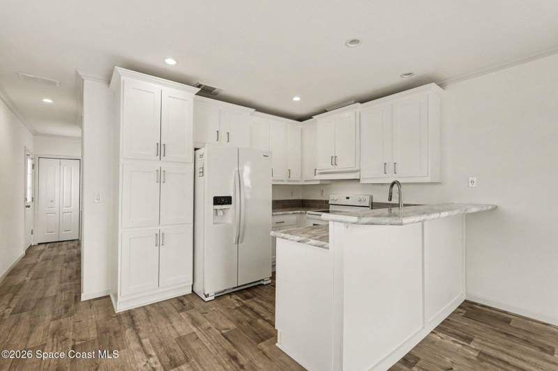2 bedroom Manufactured Home at 220 Blossom Lane, Port Malabar Holiday Park Unit 1, Palm Bay — photo 2