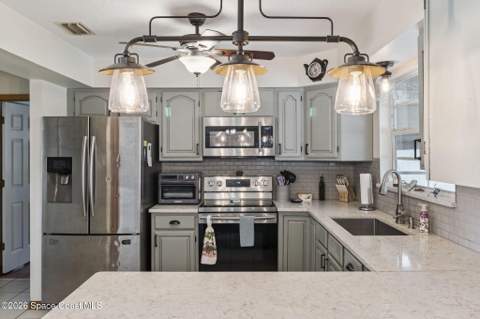 795 Simon Street, Palm Bay FL - photo 9 of 38