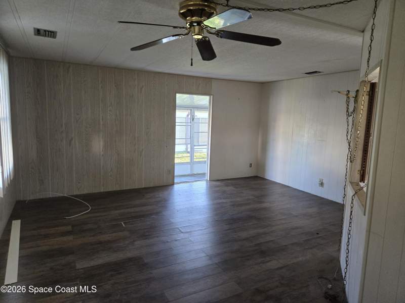 2 bedroom Manufactured Home at 1801 Live Oak Street, Palm Bay Colony Sec 1, Palm Bay — photo 3