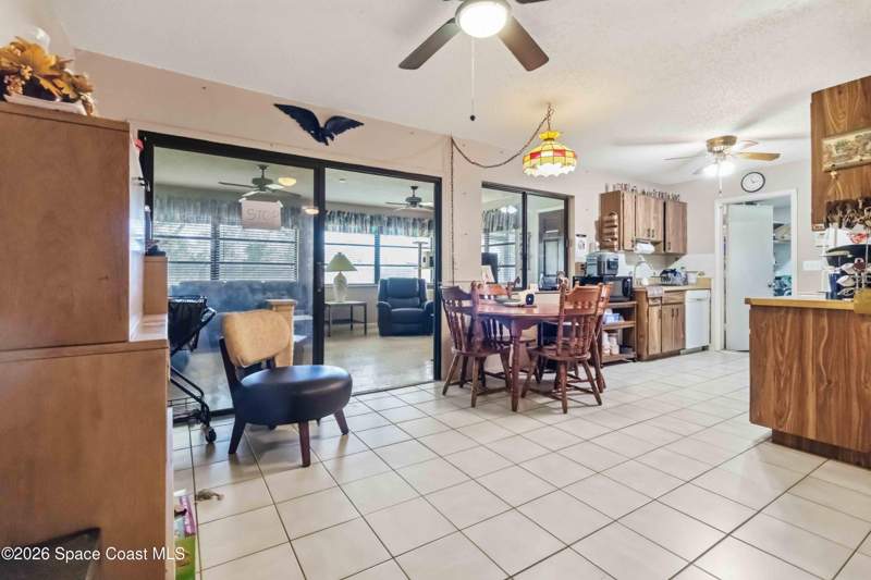 3 bedroom Single Family Residence at 1615 Norwood Street, Port Malabar Country Club Unit 1 1st Replat In, Palm Bay — photo 5