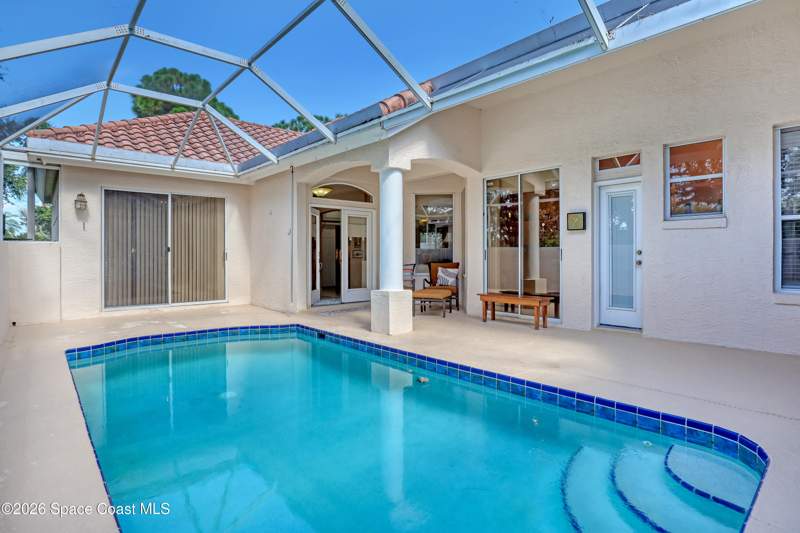 3 bedroom Single Family Residence at 394 Carmel Drive, Mission Lake Villas Unit 2, Melbourne — photo 2
