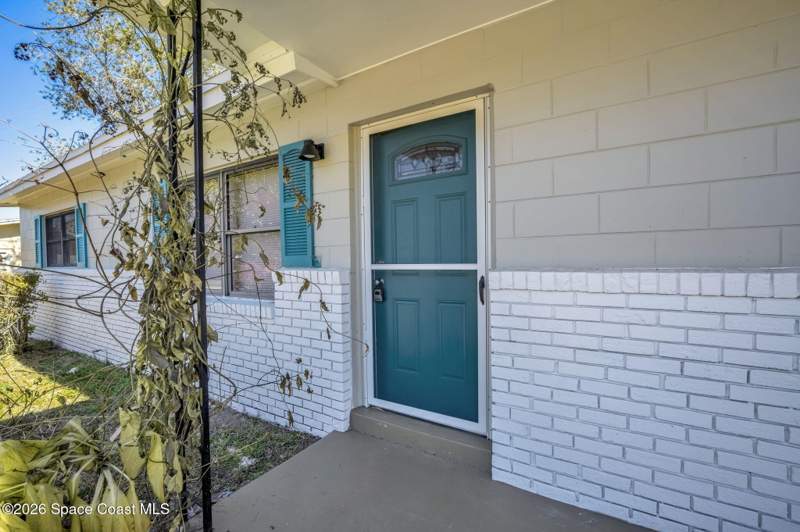 3 bedroom Single Family Residence at 1725 Bryn Mawr Drive, La Grange Acres, Titusville — photo 3