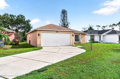 4111 Bahama Avenue, Melbourne FL - photo 8 of 41
