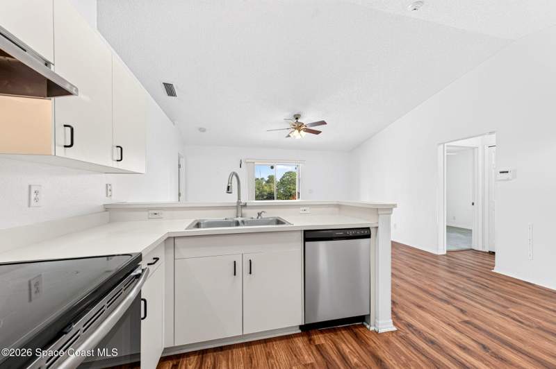 3 bedroom Single Family Residence at 4111 Bahama Avenue, Lakeside Phase 1 Replat, Melbourne — photo 4