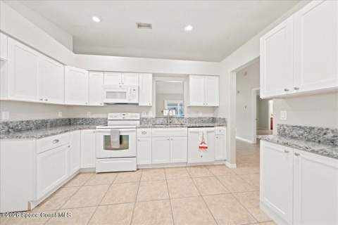 485 Hibiscus Boulevard, Merritt Island FL - photo 10 of 29