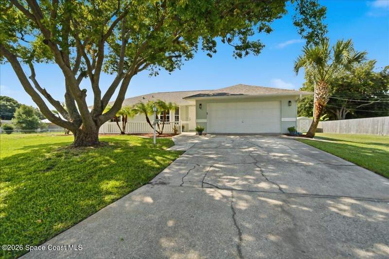 3 bedroom Single Family Residence at 485 Hibiscus Boulevard, Island Beach Sheet 1 Resubd of, Merritt Island — photo 3