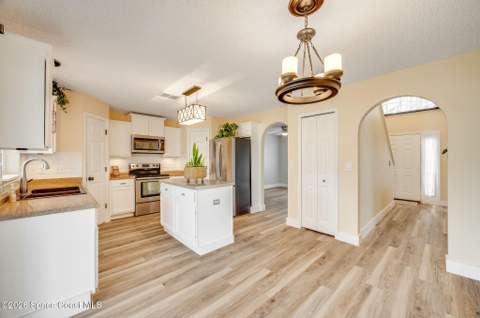 2250 Spring Creek Circle, Palm Bay FL - photo 14 of 50