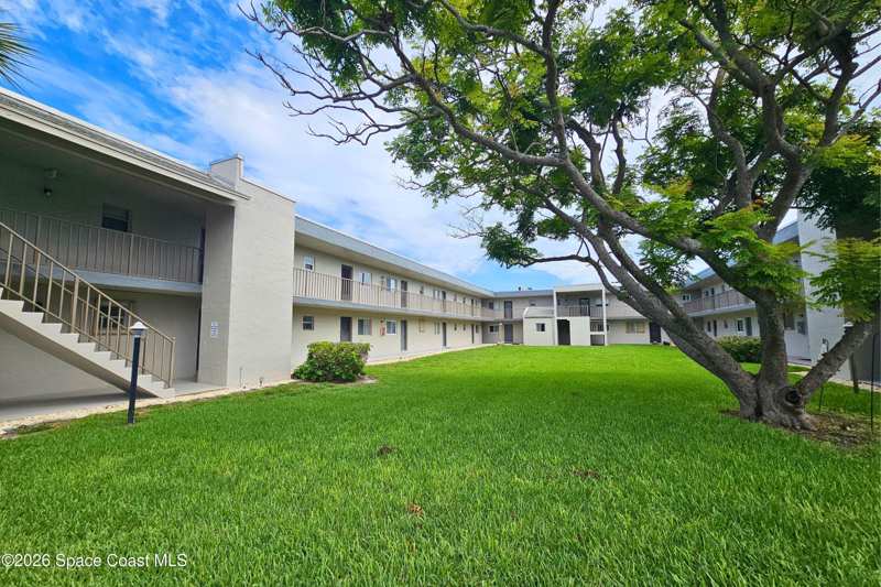 1 bedroom Condominium at 3001 Thrush Drive #224, Pinewood Village of Melbourne Condo No 2, Melbourne — photo 1