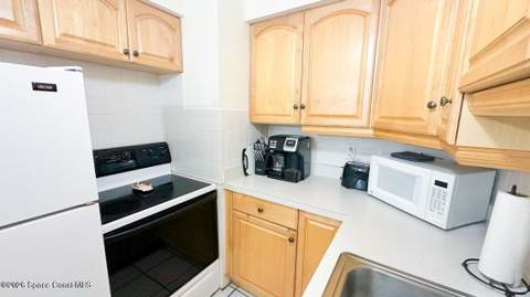 8521 Canaveral Boulevard #6, Cape Canaveral FL - photo 7 of 12