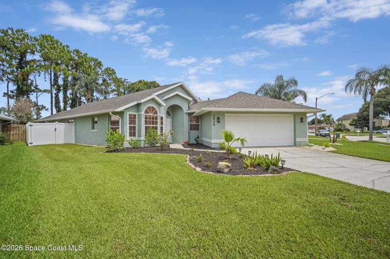 3 bedroom Single Family Residence at 3936 Saint Armens Circle, East Bay Plantation Phase 1 Replat, Melbourne — photo 4