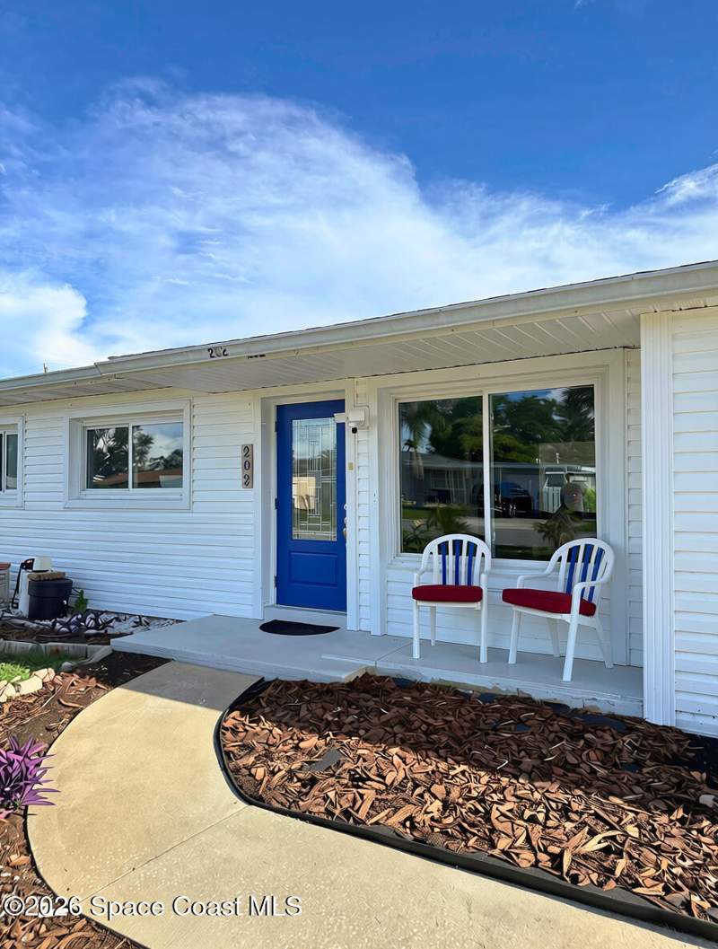 4 bedroom Single Family Residence at 202 SE 1st Street, South Patrick Shores 5th Sec, Satellite Beach — photo 2