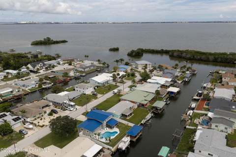 1685 Yates Drive, Merritt Island FL - photo 15 of 100