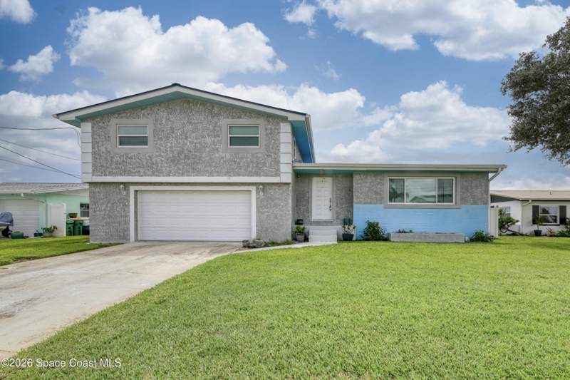 4 bedroom Single Family Residence at 1685 Yates Drive, Pelican Creek Estates Addn No 2, Merritt Island — photo 3