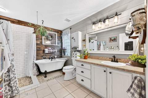 199 Greenbrier Avenue, Palm Bay FL - photo 13 of 50