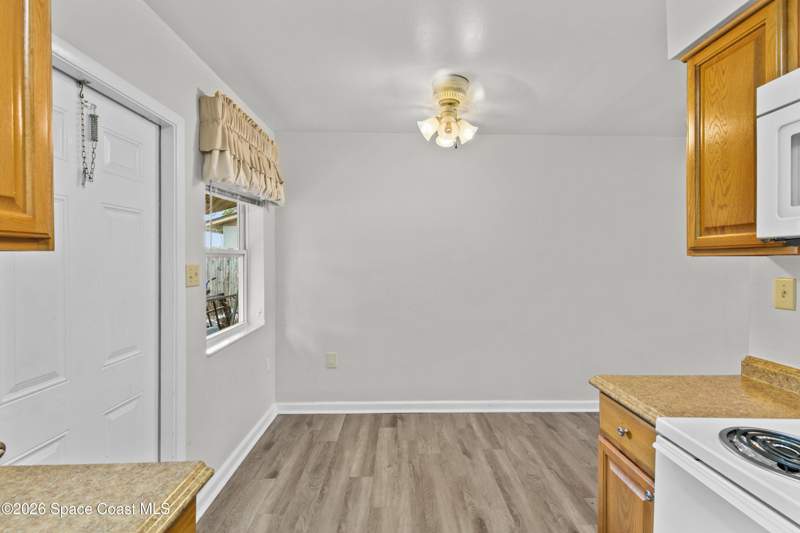 4 bedroom Single Family Residence at 930 Alford Street, Southern Comfort Ests Sec 1, Titusville — photo 4