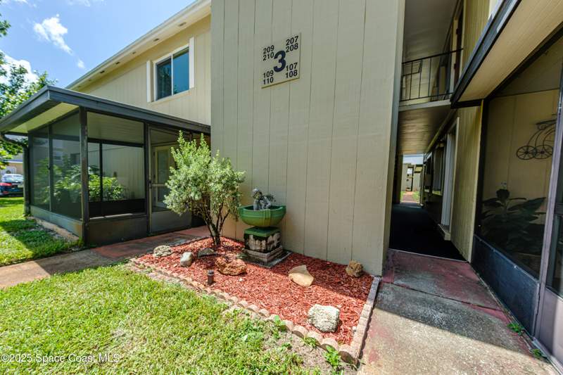 1 bedroom Condominium at 4304 London Town Road #B109, Nottingham Manor Condo, Titusville — photo 2