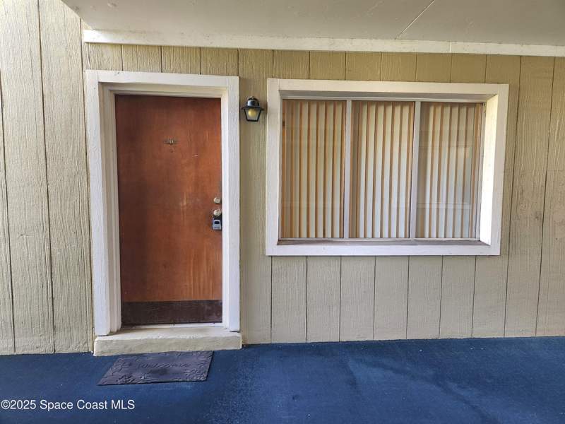 1 bedroom Condominium at 4304 London Town Road #B109, Nottingham Manor Condo, Titusville — photo 3