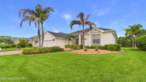 190 Brandy Creek Circle, Palm Bay FL - photo 7 of 107