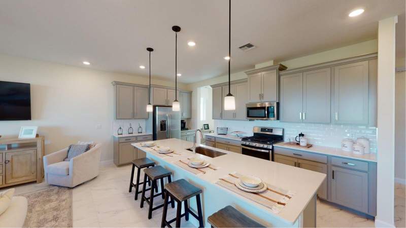 3 bedroom Single Family Residence at 2095 Majorelle Drive, Riverwood at Everlands, Palm Bay — photo 2