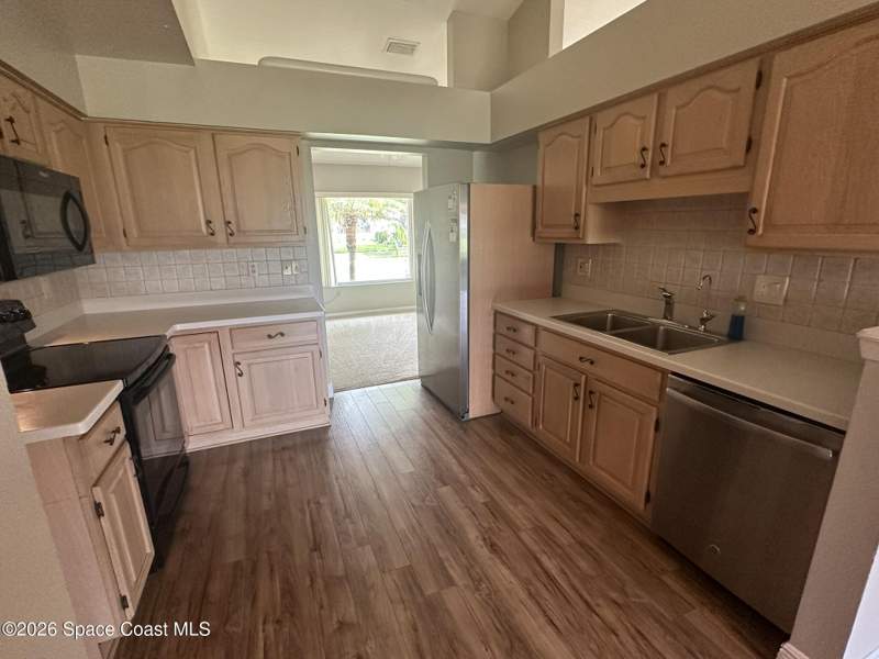 2 bedroom Single Family Residence at 1048 Ironsides Avenue, Indian River Colony Club Pud Phase 2 Unit 2, Melbourne — photo 4
