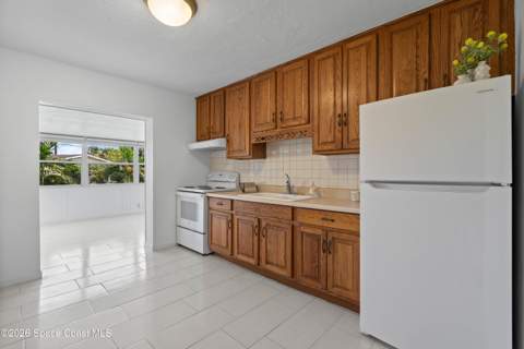 620 Lund Circle, Melbourne FL - photo 12 of 65