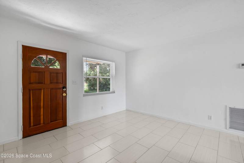 3 bedroom Single Family Residence at 620 Lund Circle, Magnolia Park Replat, Melbourne — photo 4