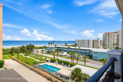 410 Hayes Avenue #402, Cocoa Beach FL - photo 20 of 63