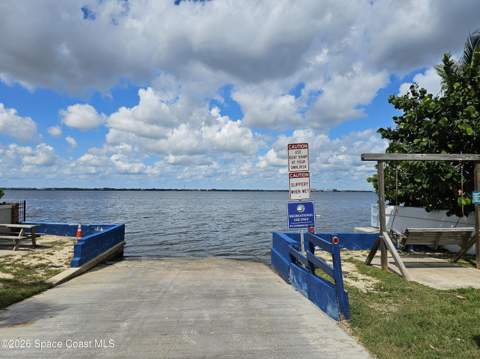 201 6th Avenue #B, Melbourne Beach FL - photo 9 of 49