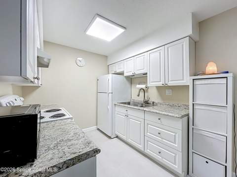 190 E Olmstead Drive #F8, Titusville FL - photo 15 of 25
