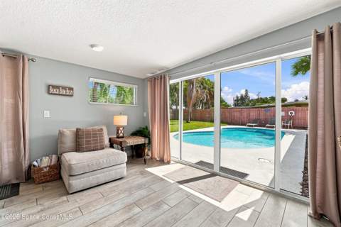110 W Pasco Lane, Cocoa Beach FL - photo 11 of 33