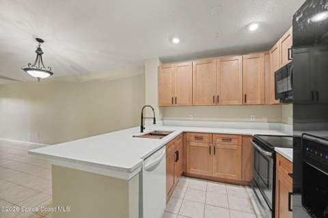1821 Long Iron Drive #422, Rockledge FL - photo 9 of 36