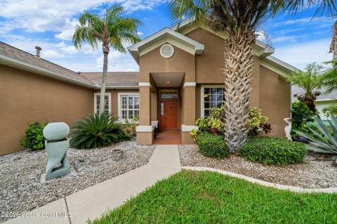 1044 Harbor Pines Drive, Merritt Island FL - photo 8 of 37