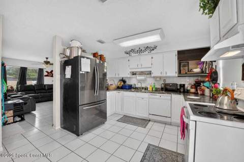 1637 Muldrew Avenue, Melbourne FL - photo 9 of 30