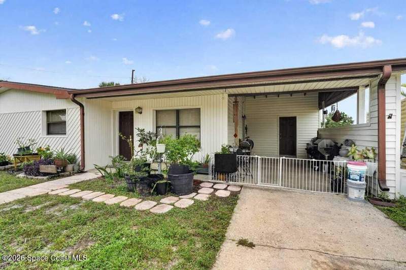 4 bedroom Single Family Residence at 1637 Muldrew Avenue, Bowe Gardens Sec C 1, Melbourne — photo 3