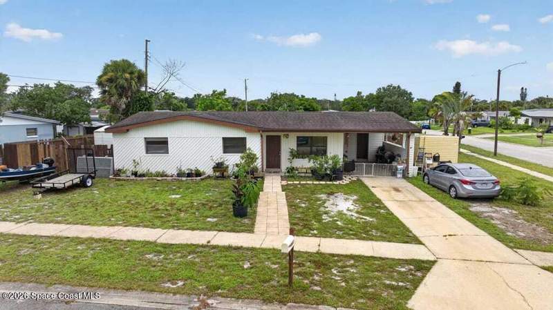 4 bedroom Single Family Residence at 1637 Muldrew Avenue, Bowe Gardens Sec C 1, Melbourne — photo 1