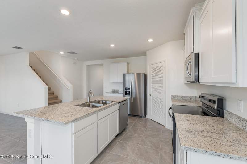 5 bedroom Single Family Residence at 1644 Garabaldi Circle, Cypress Bay West Freedom, Palm Bay — photo 4