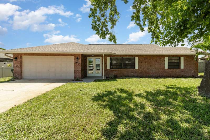 4 bedroom Single Family Residence at 841 Raintree Avenue, Buckingham at Levitt Park Sec 7 Phase 1, Rockledge — photo 3
