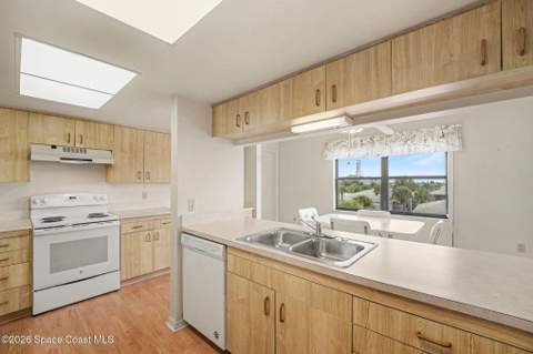 3613 S Banana River Boulevard #D401, Cocoa Beach FL - photo 17 of 47