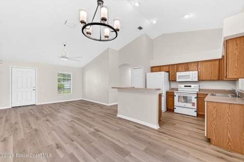 187 Mayfair Street, Palm Bay FL - photo 15 of 37