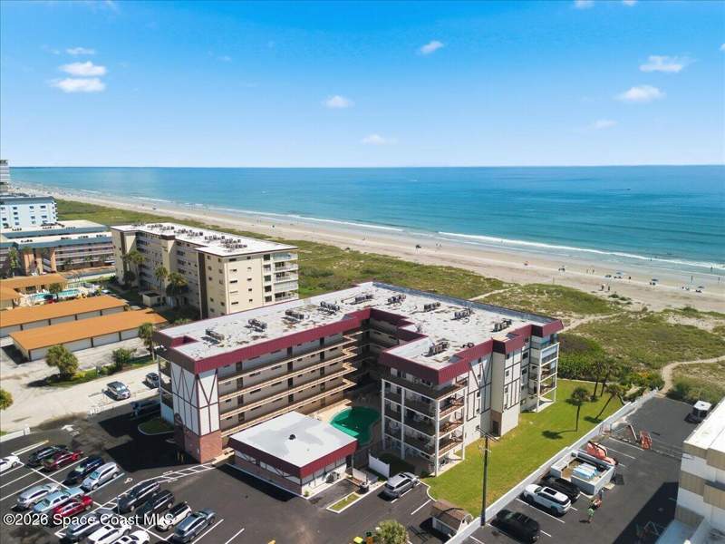 2 bedroom Condominium at 383 N Atlantic Avenue #209, Cocoa Beach, Cocoa Beach — photo 3