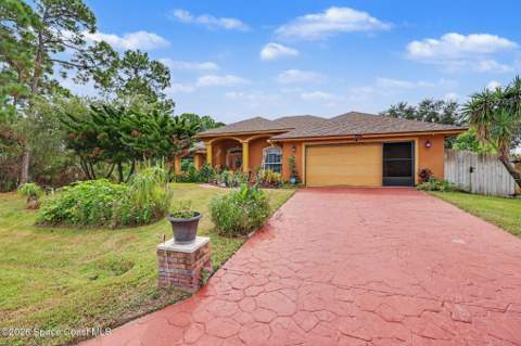 882 Palo Alto Street, Palm Bay FL - photo 6 of 35