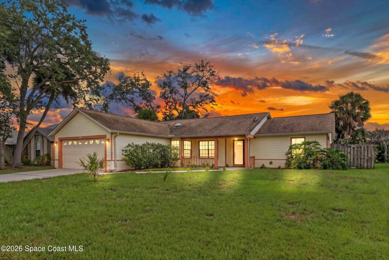 3 bedroom Single Family Residence at 2265 Hickory Drive, Honeybrook Plantation, Palm Shores — photo 4