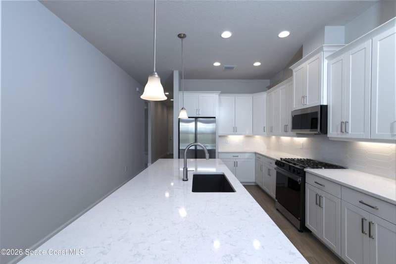 3 bedroom Townhouse at 3230 Galeras Drive, Pangea Park, Melbourne — photo 3