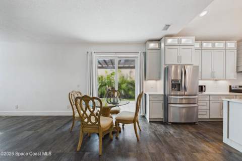 2094 Hyde Parkway, Melbourne FL - photo 11 of 49