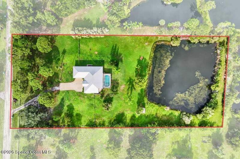 3 bedroom Single Family Residence at 4630 Sand Point Road, Brabrooks Indian River Subd, Grant — photo 4