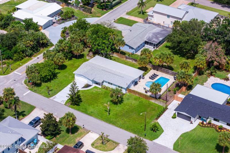 4 bedroom Single Family Residence at 422 3rd Avenue, Wilcox Melbourne Beach, Melbourne Beach — photo 3