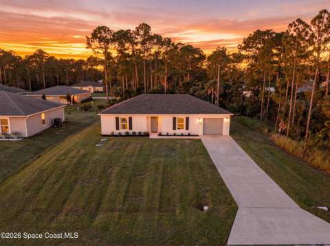 1094 Harlingen Road, Palm Bay FL - photo 11 of 51