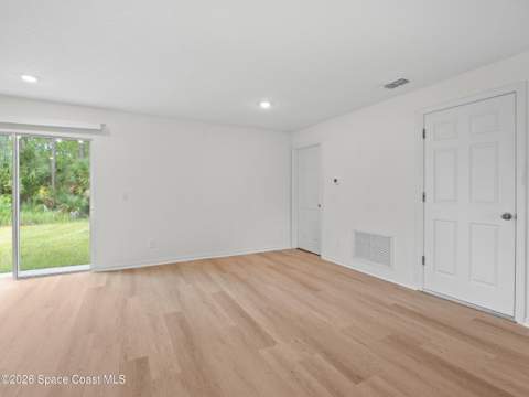 1094 Harlingen Road, Palm Bay FL - photo 16 of 51